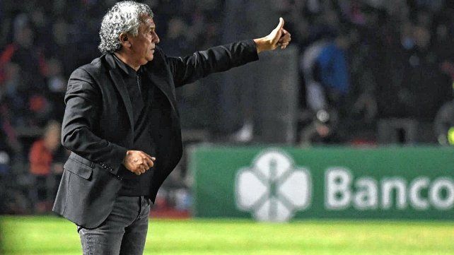 Gorosito desestimó una opción para incorporar en Colón
