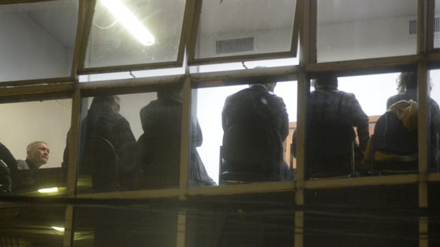 Ricardo Carloni y los representantes de las distintas agrupaciones