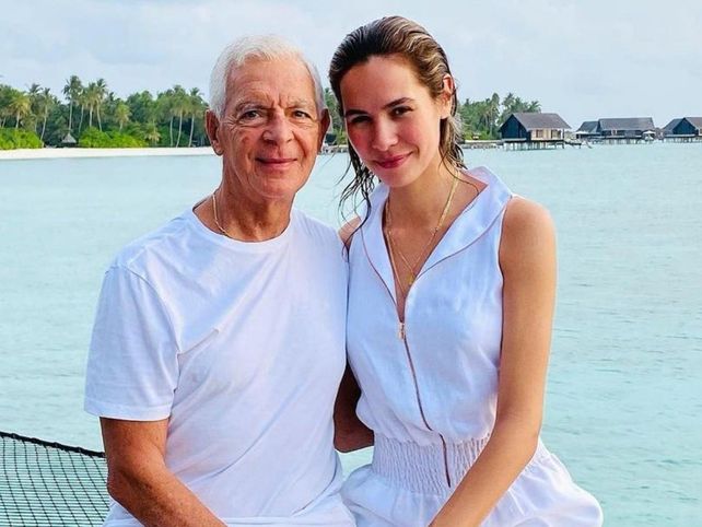 Uno de los seis empresarios más ricos de la Argentina fue padre con una modelo 44 años menor