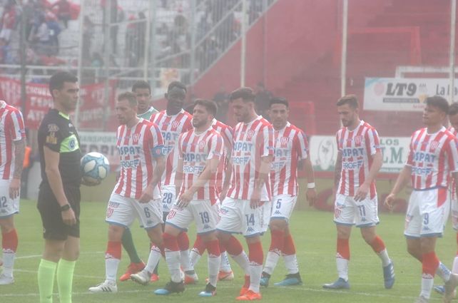 Unión profundizó su bajón con una derrota ante Lanús en el 15 de Abril