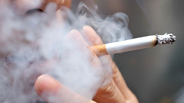 Gratuito y vitual: la Agencia de Control del Cáncer lanza un programa para dejar de fumar
