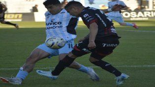 Patronato y Racing empatan sin goles.