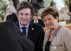 FMI alertó que leyes vetadas por Javier Milei elevarían el gasto público en 1,5% del PBI