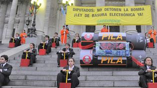 El miércoles se define si habrá una ley de residuos electrónicos