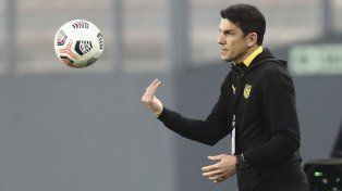La pelota busca al DT. Larriera tiene allanada la llegada al Parque. El técnico está ante un desafío colosal. Restan detalles.