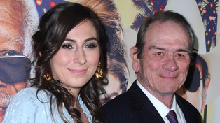 Tommy Lee Jones junto a su hija Victoria Jones