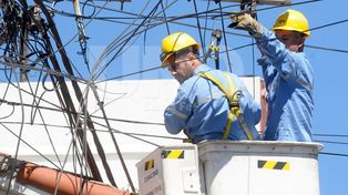 Tras largas horas sin luz, la EPE restablece poco a poco el servicio