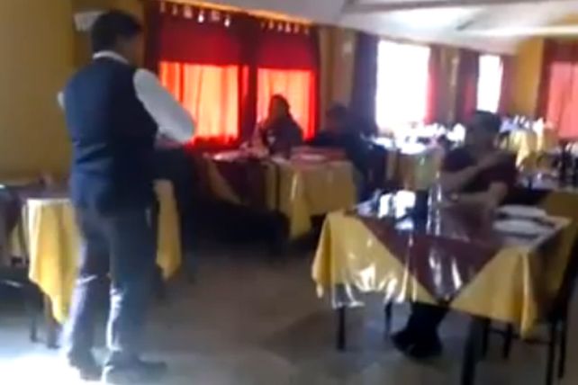 Una media luna mozo, por favor, el video que comenzó a viralizarse en la web