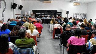 Agmer aceptó la propuesta salarial del gobierno pero pidió que se mantenga abierta la paritaria.