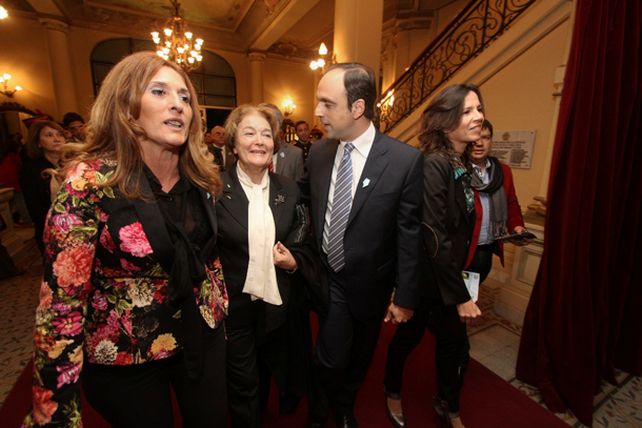 Con una velada de gala, comenzaron los actos por el 25 de Mayo