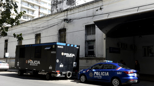 La garita que funciona como destacamento policial sobre calle Zeballos. La hijita de Bermúdez estaba allí cuando se desató la balacera que terminó con la vida de su papá.