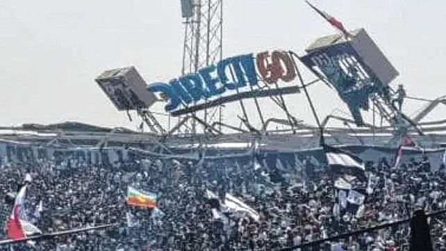 Colapsó la tribuna de Colo-Colo