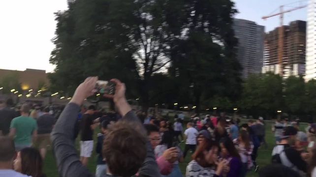 La popularidad del juego Pokémon Go transforma a cualquier lugar en un campo de batalla
