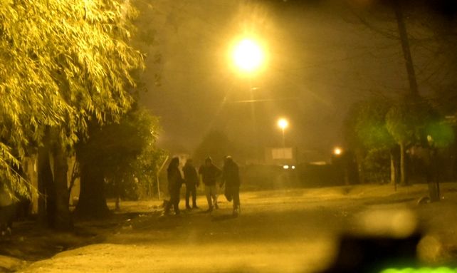 Lo ejecutaron de un certero disparo desde una moto en movimiento
