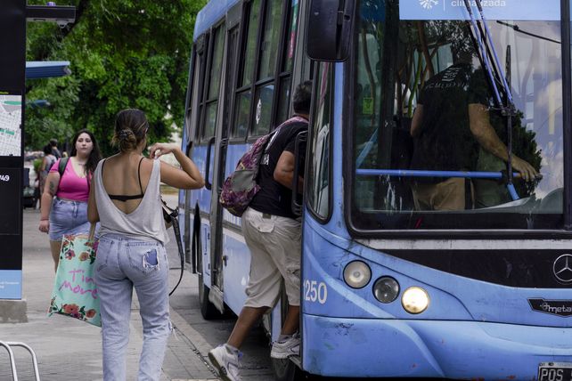 El servicio de transporte público está en jaque por la falta de subsidios y por las variables económicas ingobernables como la inflación.&nbsp;