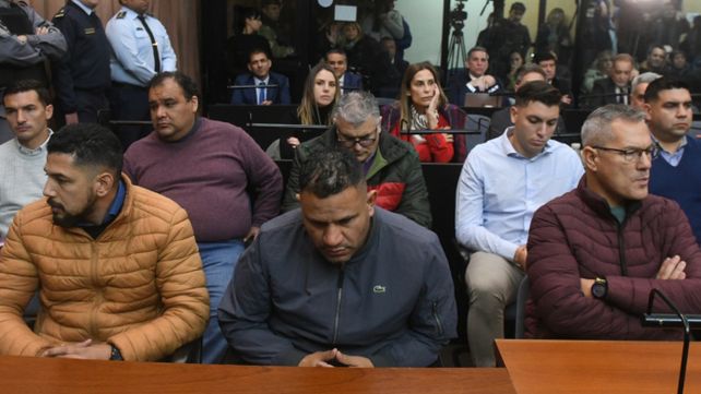 Los tres policías acusados por el crimen de Lucas González fueron condenados a prisión perpetua.