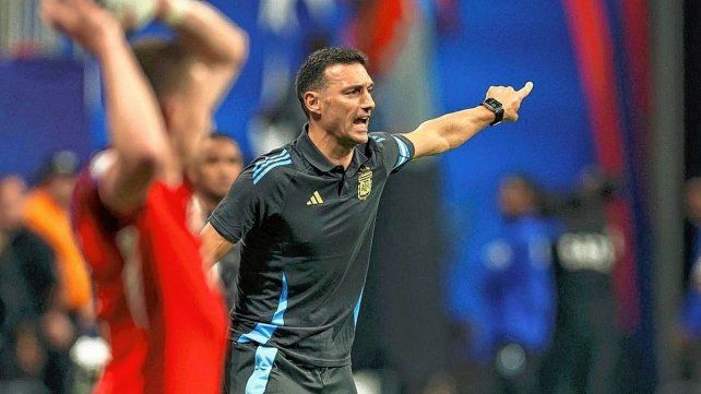 Scaloni piensa en cambios para enfrentar a Chile