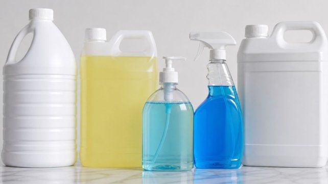 La Anmat prohibió la venta y el uso de una serie de productos de limpieza e insumos médicos