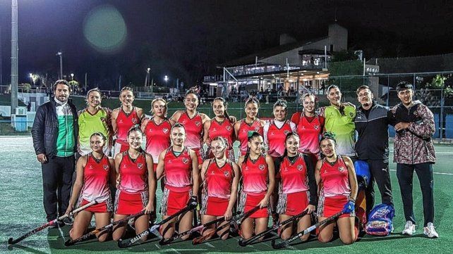 Actualidad. Las chicas de PHC ahora defienden los colores del Atlético Echagüe Club.
