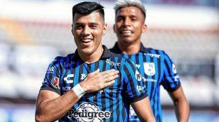 Leonardo Sequeira, actualmente en Real Oviedo, podría volver al país para jugar en Independiente.
