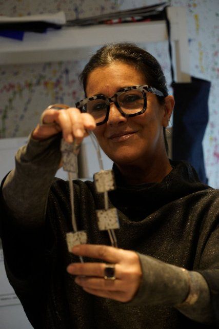 Gisella Miretti creó la marca de joyería contemporánea que lleva su nombre.