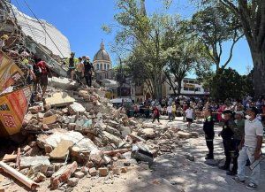 Fuerte terremoto de magnitud 7,4 sacude a Colombia: al menos 73 muertos