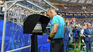 El VAR llegará a los partidos de Primera División cuando la AFA se haga cargo de su costo.