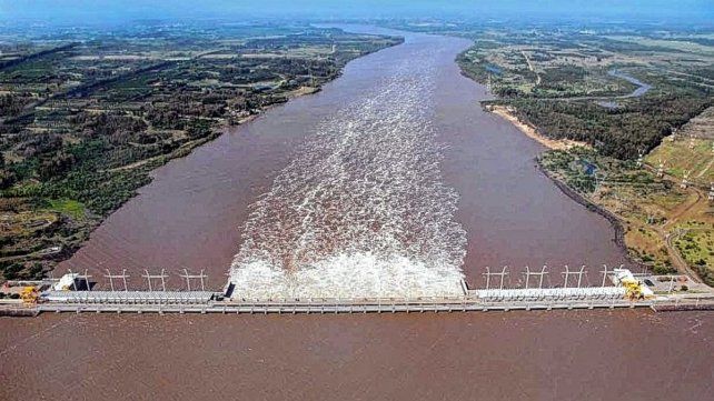 Desde el área de Hidrología manifestaron que realizan las maniobras necesarias para que no afecte aguas abajo de la represa.