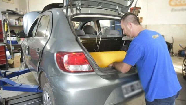 GNC en Santa Fe: crecen las consultas por la suba de la nafta y convertir el auto cuesta desde $1.500.000