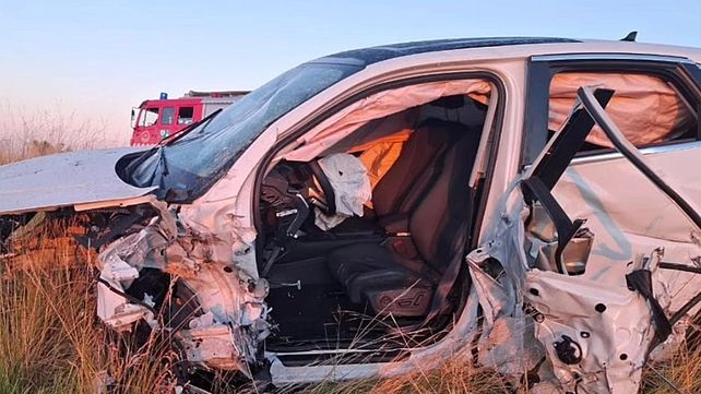 Puente Victoria - Rosario: un auto y tres camiones involucrados en un accidente
