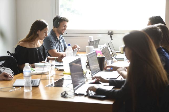Empresas en el Polo Tecnológico en acción. Sólo un 30% de los perfiles tech trabajan de forma presencial.