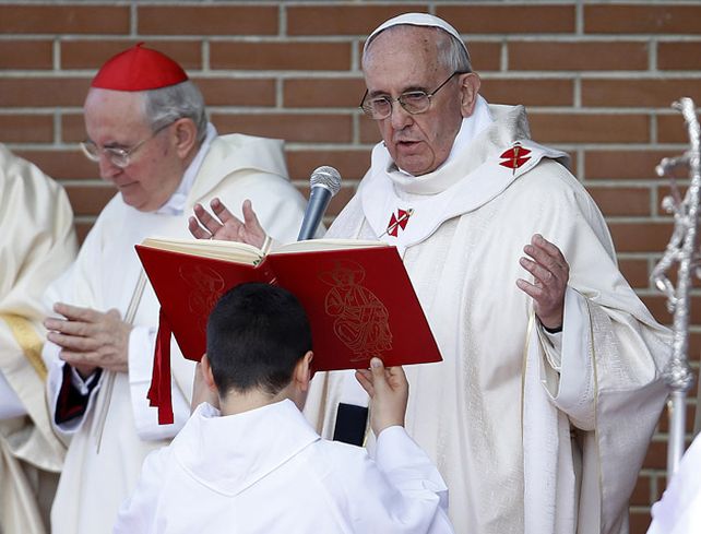 Bergoglio agregó que los corruptos “son un peligro también para los cristianos