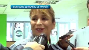 Una mujer policía salvó la vida de un bebé mediante una comunicación telefónica