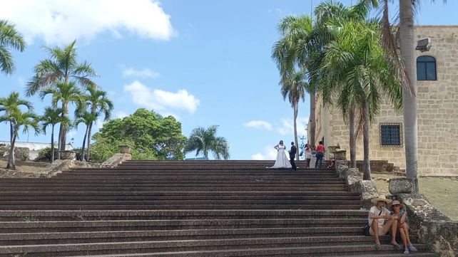 Santo Domingo: la piedra y la memoria que late más allá de las playas