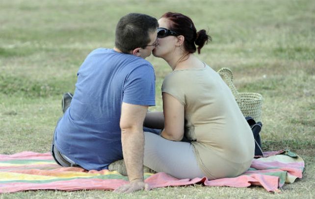 La característica más remarcable de las parejas en la actualidad sea la pluralidad