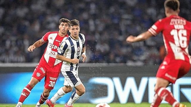 Talleres recibió a Unión en el Kempes.