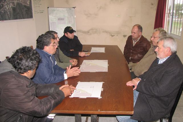 Henn recorrió las defensas en el Puerto de Reconquista