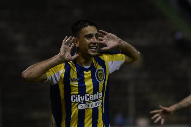 Sández viene de convertir un gol en el partido contra Racing. El sábado volverá a ser titular.