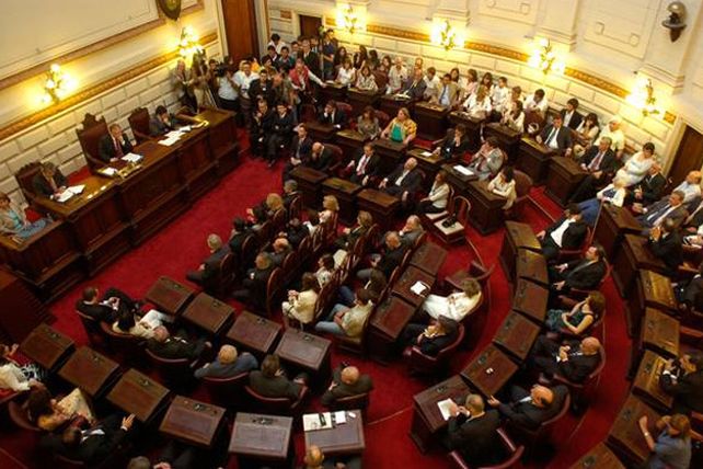 Sin haberse resuelto la presidencia, juran hoy los diputados provinciales