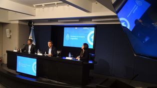 Giuliano: El gobierno porteño asumió el compromiso de hacerse cargo de las 32 líneas