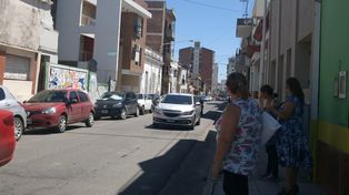 Esperando en la sombra. Foto UNO.&nbsp;