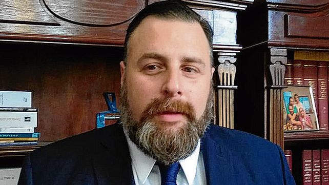 El fiscal Reynares Solari llevó adelante la acusación contra Jonatan Brezik