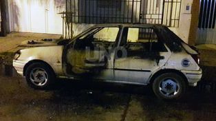 Los quemacoches hicieron de las suyas otra vez