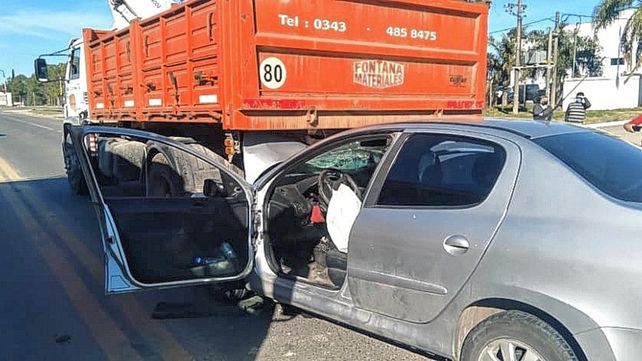 Grave accidente en el semáforo de ingreso a San Benito