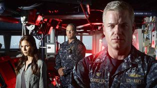 al mando. Rhona Mitra, Adam Baldwin y Eric Dane interpretan a los líderes de la USS Nathan James.