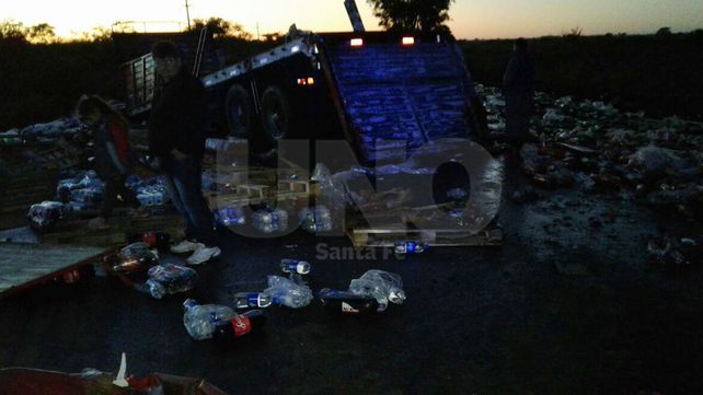 Un vuelco con suerte sobre la ruta provincial 4