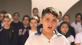 La conmovedora versión del clásico de Oasis “Stop Crying Your Heart Out” también tocó el corazón del díscolo cantante de Oasis