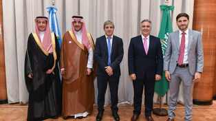 El acuerdo de préstamo fue firmado por Maximiliano Pullaro,&nbsp;gobernador de Santa Fe, Martín Llaryola, gobernador de Córdoba, y Luis Caputo, ministro de economía de la Nación.