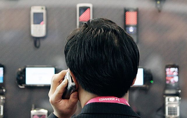 Vuelve a aumentar el servicio de telefonía móvil.