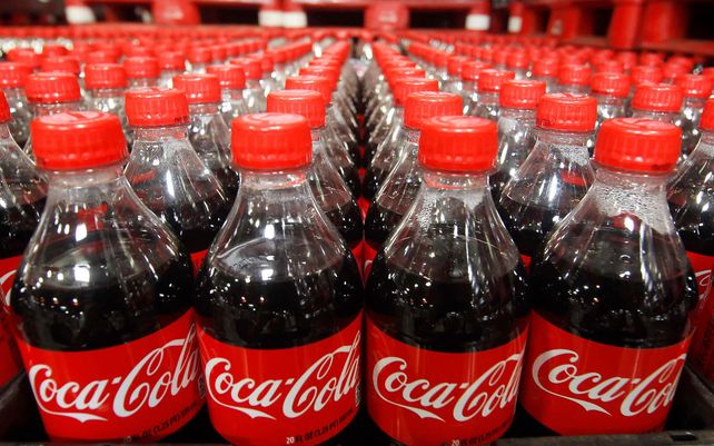 Por el impuesto a las bebidas, Coca-Cola analiza suspender el plan de inversión por u$s 1.000 millones